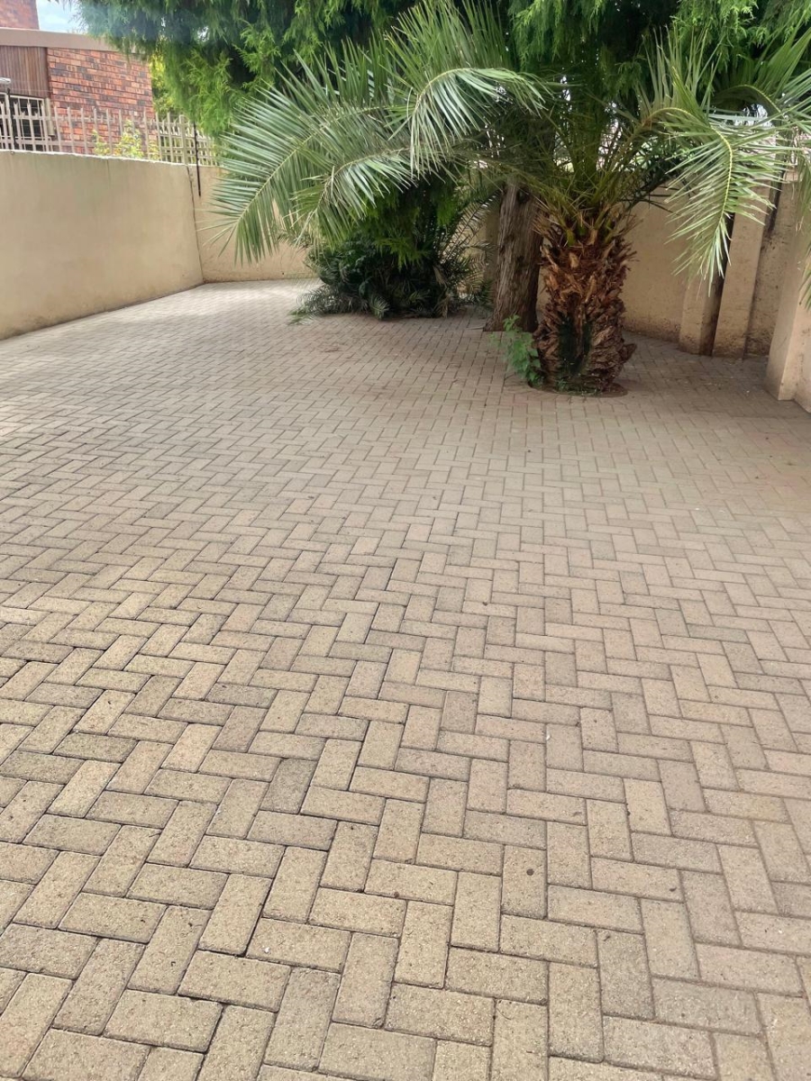 2 Bedroom Property for Sale in Pellissier Free State
